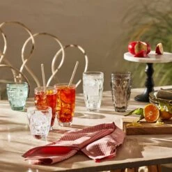 Leonardo Verres Brindisi (8 éléments) 10 Leonardo Verres Brindisi (8 éléments) -Ustensiles De Cuisine Magasin 1000262995 230317 021 MOOD DETAILS P000000001000262995 mood