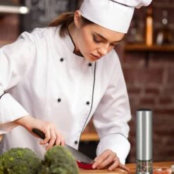 Moulin à Poivre électrique En Lot De 2 11 Moulin à Poivre électrique En Lot De 2 -Ustensiles De Cuisine Magasin 23340bc206374cef8fbf6c89965073de