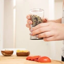 Moulin à Poivre Design En Verre Lot De 2 -Ustensiles De Cuisine Magasin 376737e48f61448199fa5681f3cf3c2b