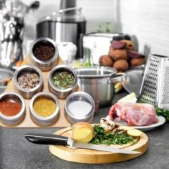 Étagère à épices Bambou 6 Pots Inox 12 Étagère à épices Bambou 6 Pots Inox -Ustensiles De Cuisine Magasin 52fd91934b874bf78dfd305f116ef4c7