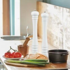 Lot De 2 Moulins à Poivre En Bois -Ustensiles De Cuisine Magasin 830491fa2a894ecc87b15fd87010c8e0