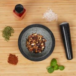 Mortier En Granit Pilon Antidérappant -Ustensiles De Cuisine Magasin 8f77b295f251462fa0a40db155600a0f