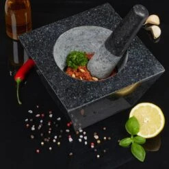 Mortier Carré Et Pilon En Granit -Ustensiles De Cuisine Magasin 91738c94dff1496fb43fc5077b788db6