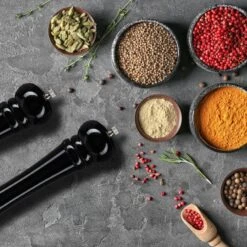 Lot De 2 Moulins à Poivre En Bois -Ustensiles De Cuisine Magasin d15c92c54ac248c4ac05efd12d0164c2