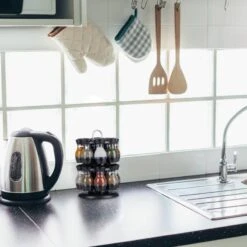 Carrousel à épices Avec 16 Pots -Ustensiles De Cuisine Magasin d60bc0a74cc640bdab11f456a91df957