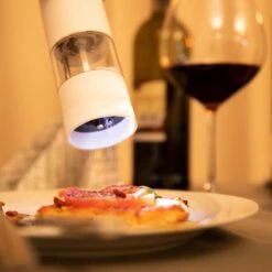 Set De 2 Moulins à Poivre électriques 11 Set De 2 Moulins à Poivre électriques -Ustensiles De Cuisine Magasin e3579942c0274917837fdfbc818a4e72