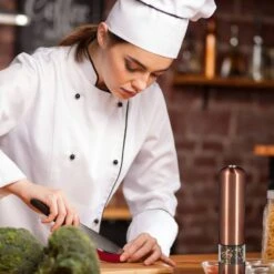 1x Moulin à Poivre électrique Bronze -Ustensiles De Cuisine Magasin eae42c70d98c4fafad02858b96d6da2f