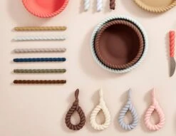 Assiette Et Bol Violet -Ustensiles De Cuisine Magasin f4c8a858a0914502a9573d2a0bed664d