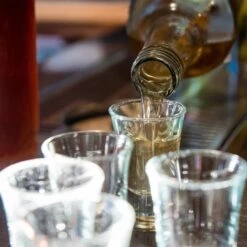 Lot De 48 Verres à Liqueur De 4 Cl -Ustensiles De Cuisine Magasin f88ac352fa6e431ea8c75a00a681d316